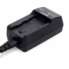 Sony FDR-AX43 Şarj Aleti Orjinal BC-TRV