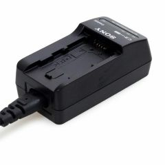 Sony FDR-AX53 Şarj Aleti Orjinal BC-TRV