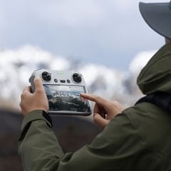 DJI Mavic 3 Classic Drone (DJI RC Kumandalı)