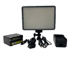 Patona LED-320A Bicolor Video Işığı (Patona F970 Pil İle)