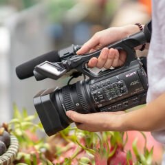 Sony HXR-NX200 4K Profesyonel Video Kamera