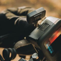 GoPro Contacto, Manyetik Kapak ve Güç Kablosu Kiti ADCON-001