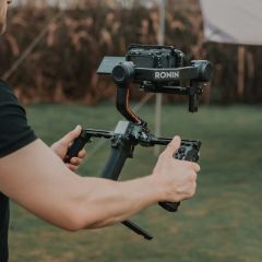 SmallRig 3954  DJI RS Serisi için Kablosuz Kontrollü Çift El Tutacağı