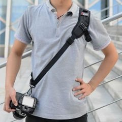 Focus F1 Fotoğraf Makinesi Omuz & Boyun Askısı